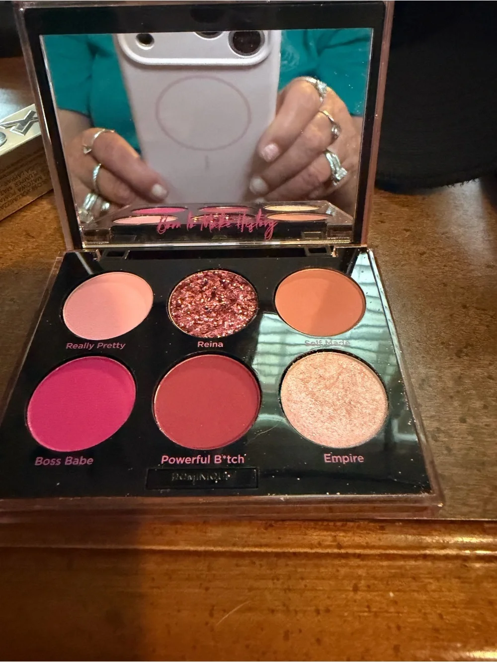 Dominique Peach & Pink Eyeshadow Palette